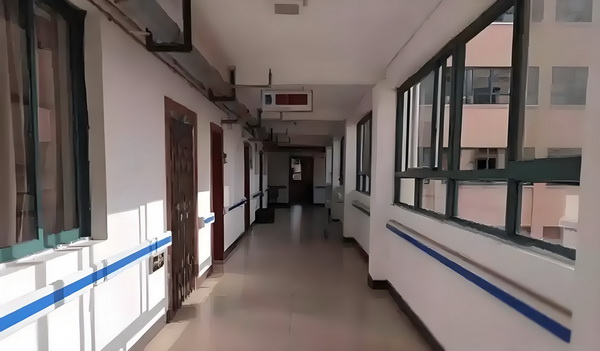 把影院变成“派对的舞台”，这片结局太炸裂了